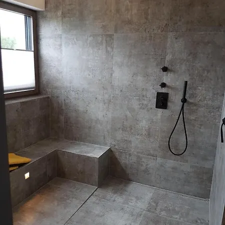 Timeout - Luxus Fuer Zwei Dudeldorf